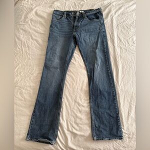 Signature by Levi Strauss Men's Blue Straight Jeans